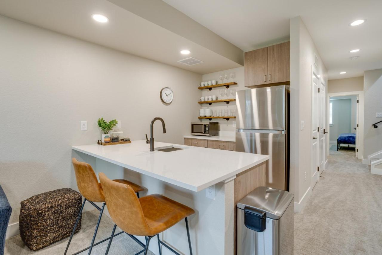 Cozy Vacation Near Broncos Stadium! Denver