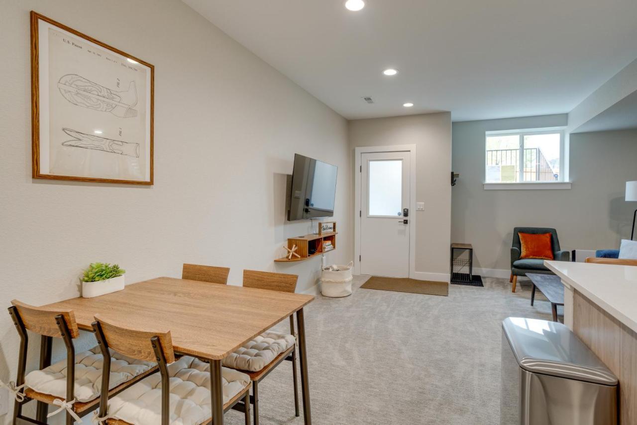 Cozy Vacation Near Broncos Stadium! Apartment