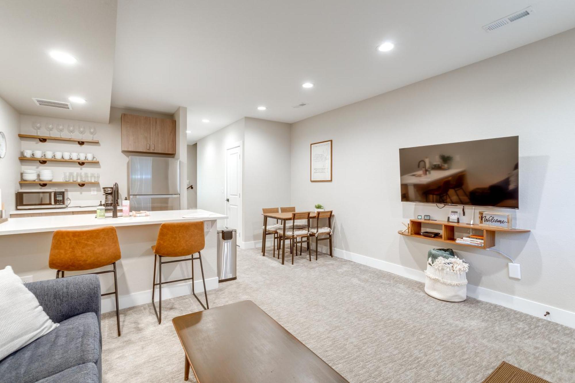 Cozy Vacation Near Broncos Stadium! Apartment Denver