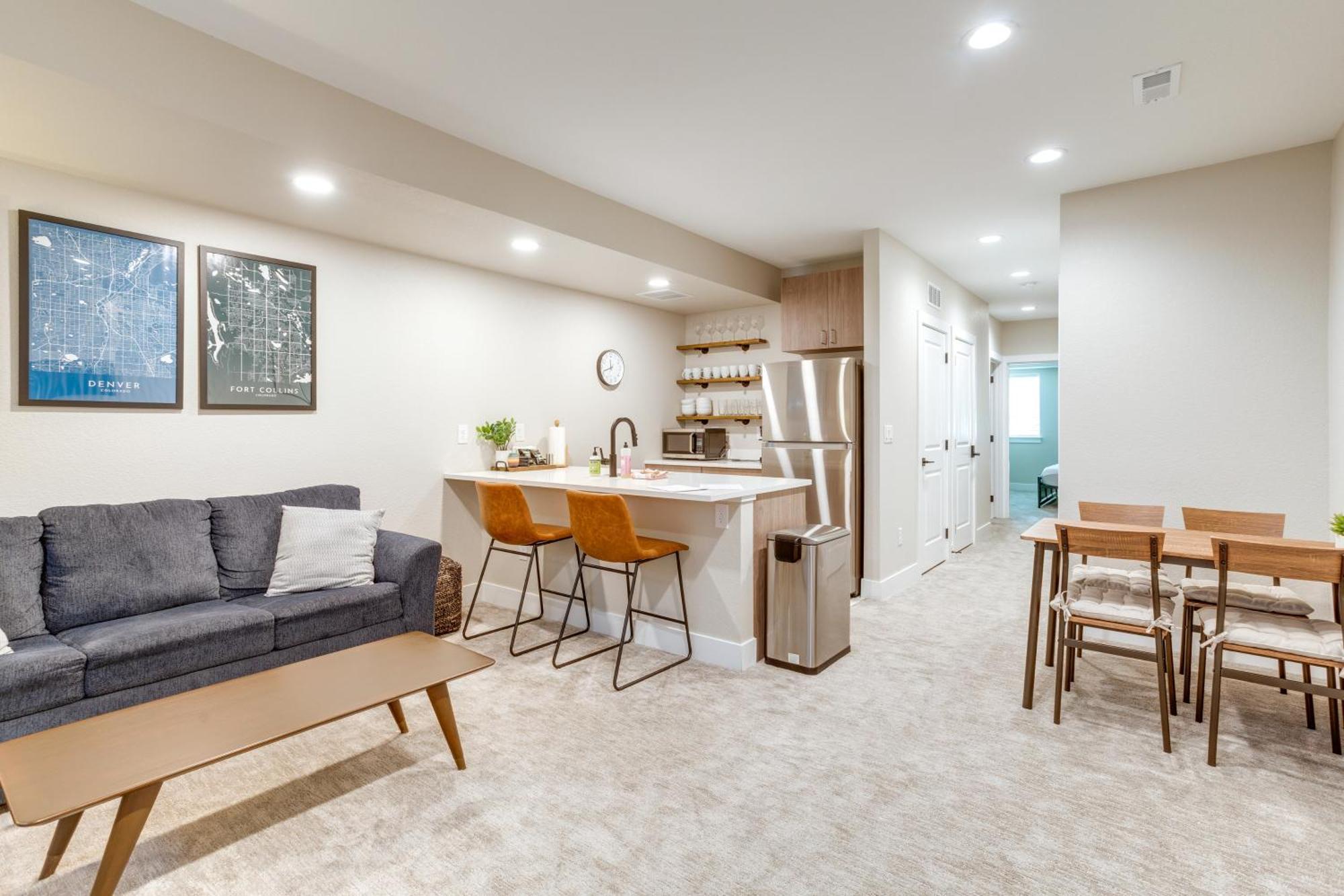 Cozy Vacation Near Broncos Stadium! Apartment *